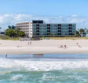 La Quinta Inn & Suites by Wyndham Cocoa Beach Oceanfront hotel detail image 4