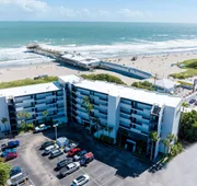 La Quinta Inn & Suites by Wyndham Cocoa Beach Oceanfront hotel detail image 5