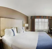 Holiday Inn Hotel & Suites Surrey East Cloverdale by IHG hotel detail image 7