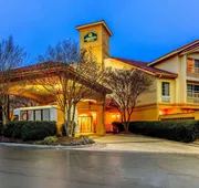 La Quinta Inn & Suites by Wyndham Raleigh Durham Intl AP hotel detail image 3