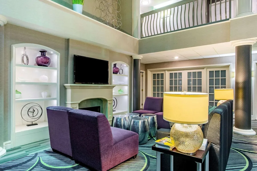 La Quinta Inn & Suites by Wyndham Raleigh Durham Intl AP hotel detail image 6
