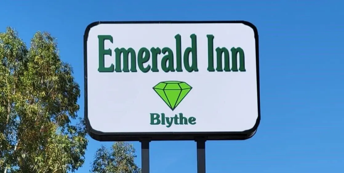 Emerald Inn & Lounge hotel detail image 2