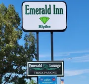 Emerald Inn & Lounge hotel detail image 3