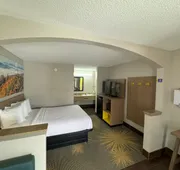 Days Inn & Suites by Wyndham Tuscaloosa - Univ. of Alabama hotel detail image 5