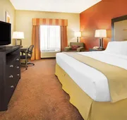 Muncie Place Hotel & Suites hotel detail image 4
