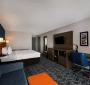 Comfort Inn Falls Church - Tysons Corner hotel detail image 7