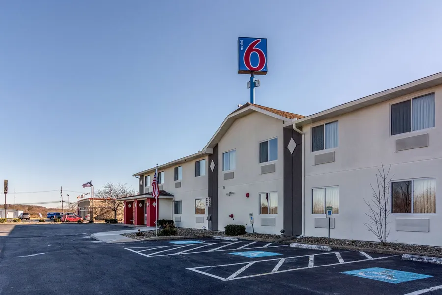 Motel 6 Barkeyville, PA hotel detail image 2