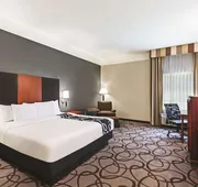 La Quinta Inn & Suites by Wyndham Granbury hotel detail image 5