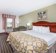 Baymont by Wyndham Clarksville Northeast hotel detail image 7