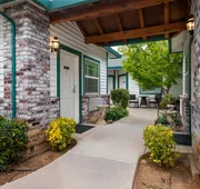 Grass Valley Courtyard Suites hotel detail image 3