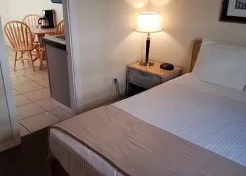 Sea Cliff House Motel hotel thumbnail 6