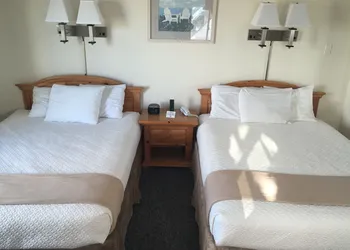 Sea Cliff House Motel hotel thumbnail 7