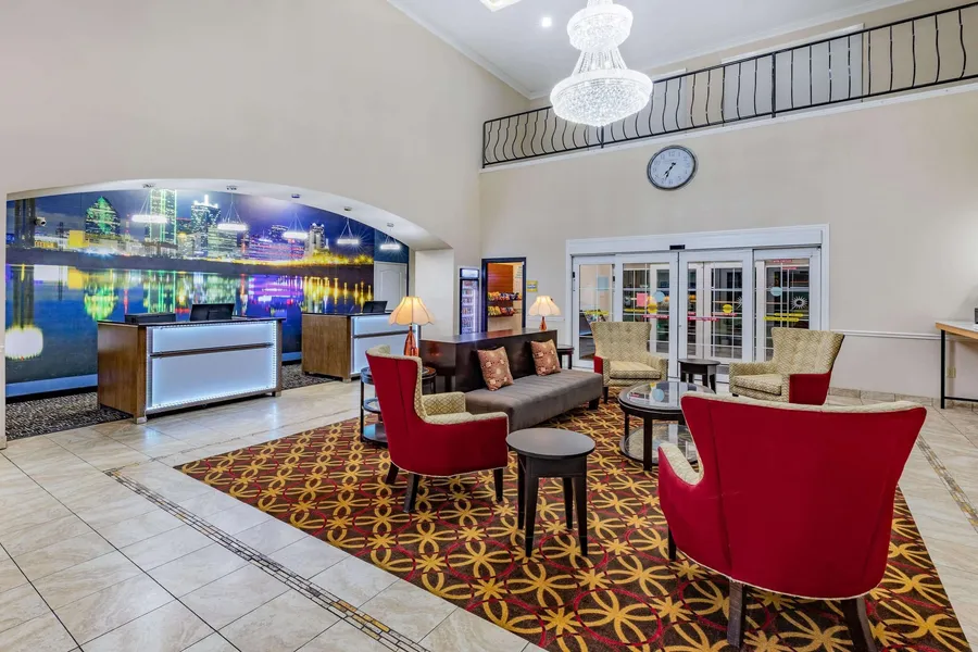 La Quinta Inn & Suites by Wyndham Garland Harbor Point hotel detail image 6