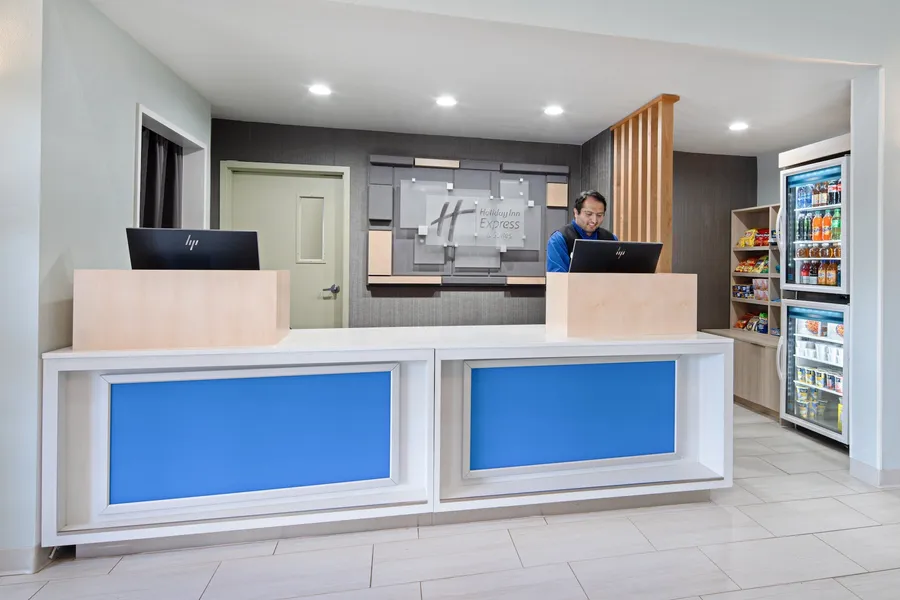 Holiday Inn Express & Suites Watsonville by IHG hotel detail image 2