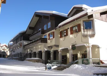 Sun Peaks Lodge hotel thumbnail 3