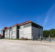 La Quinta Inn & Suites by Wyndham Lumberton hotel detail image 4