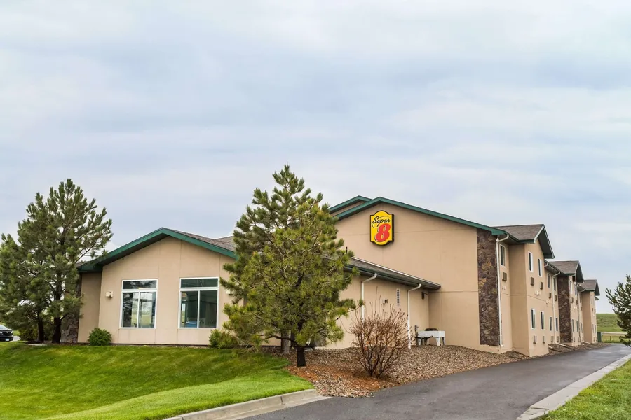 Super 8 by Wyndham Wheatland Wyoming hotel detail image 2