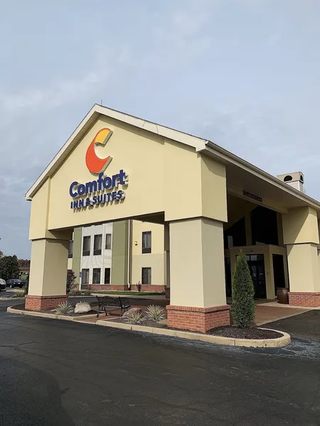 Comfort Inn & Suites Warsaw near US-30 hotel detail image 2