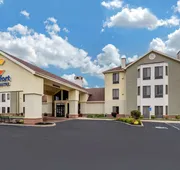 Comfort Inn & Suites Warsaw near US-30 hotel detail image 3