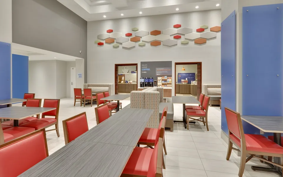 Holiday Inn Express & Suites Irving Conv Ctr - Las Colinas by IHG hotel detail image 6
