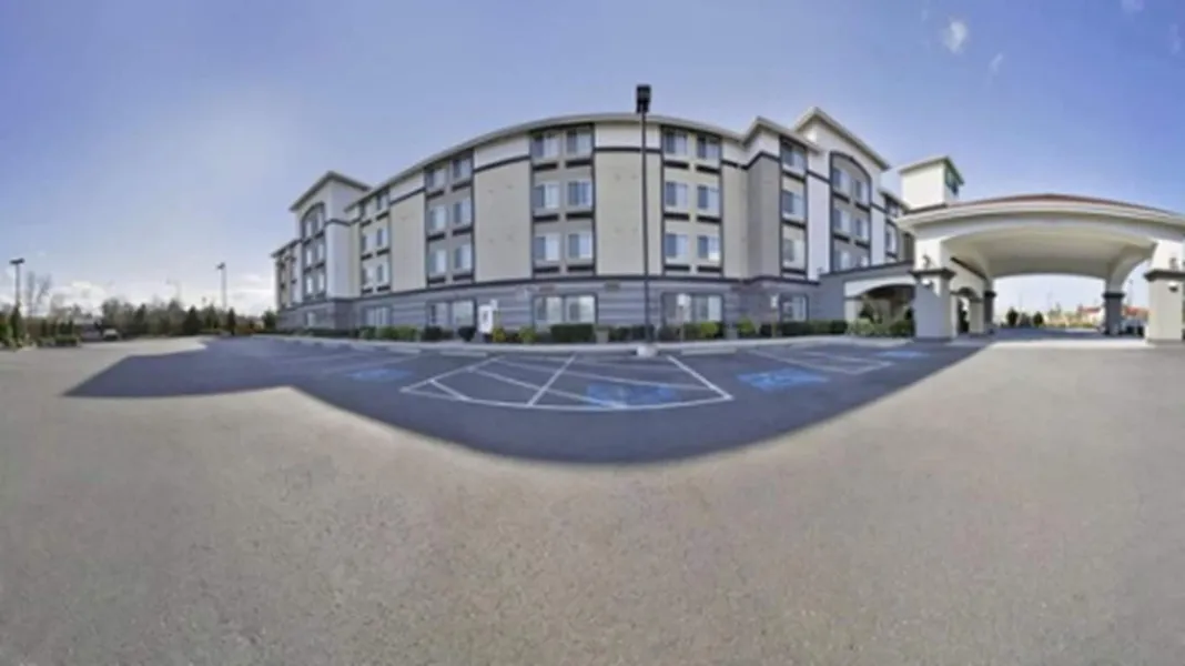 Holiday Inn Express & Suites Tacoma South - Lakewood by IHG hotel detail image 6