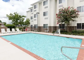 Microtel Inn & Suites by Wyndham Starkville hotel thumbnail 3