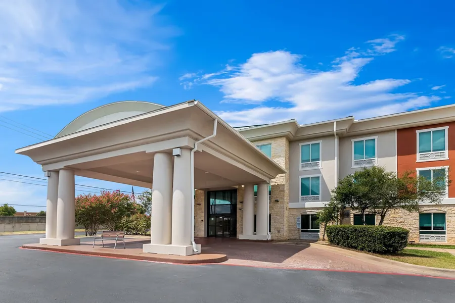 Holiday Inn Express & Suites Austin SW - Sunset Valley by IHG hotel detail image 2