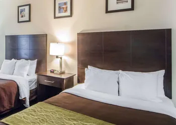 Quality Inn Tulsa-Downtown West hotel thumbnail 8