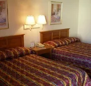 Red Carpet Inn hotel detail image 3