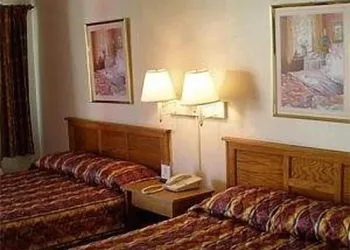 Red Carpet Inn hotel thumbnail 5