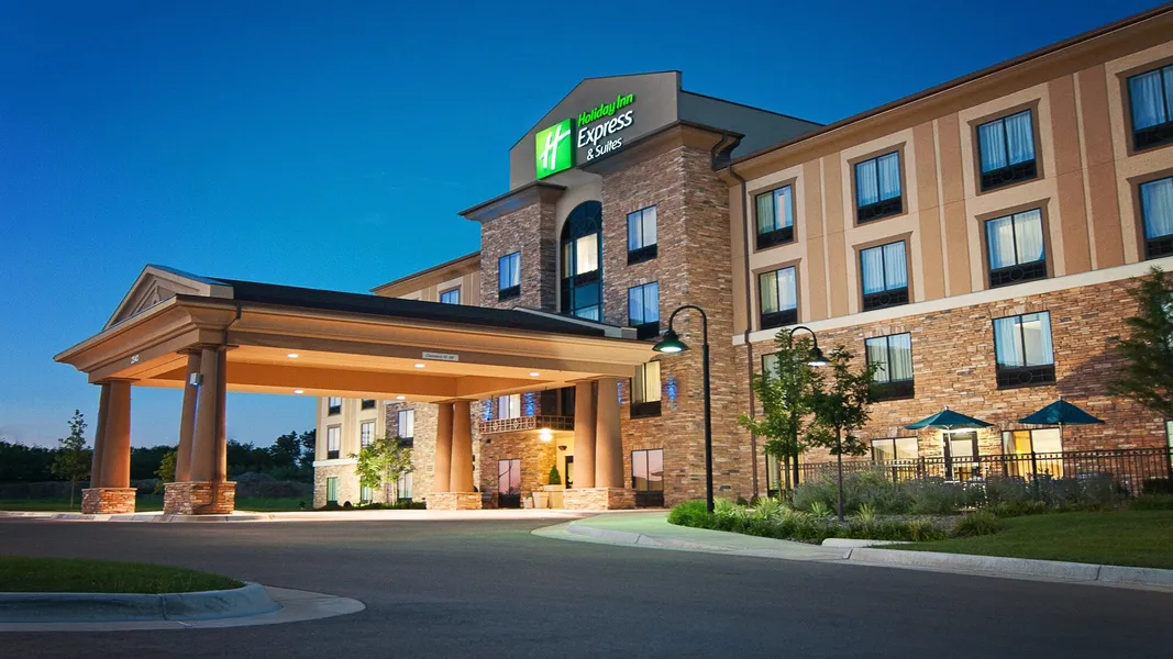 Holiday Inn Express & Suites Wichita Northeast by IHG hotel detail image 2