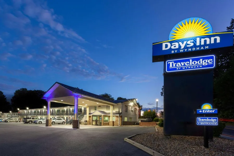 Days Inn by Wyndham Charles Town/Harpers Ferry hotel detail image 2