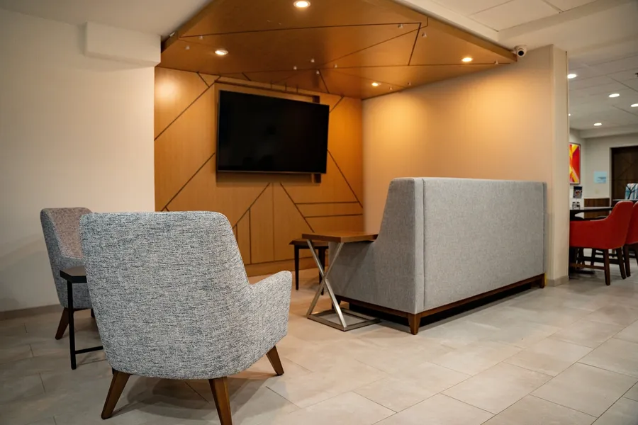 Holiday Inn Express Hotel & Suites West Chester by IHG hotel detail image 6