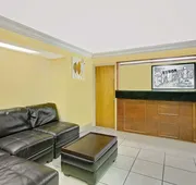 Super 8 by Wyndham Byron/South Macon hotel detail image 3