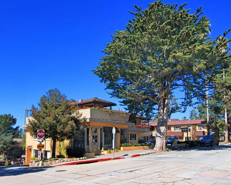 Best Western Carmel's Town House Lodge hotel detail image 2