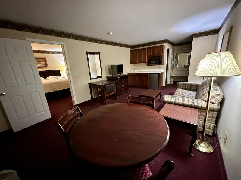 Stratton Inn hotel detail image 6