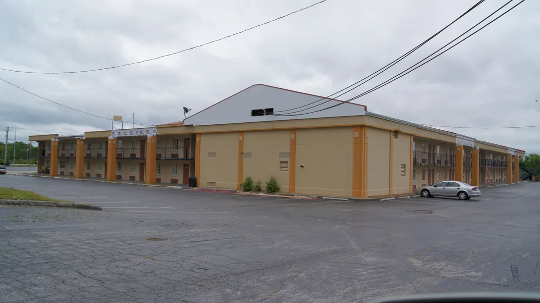 Executive Inn hotel detail image 2