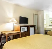 Quality Inn & Suites Morrow Atlanta South hotel detail image 4