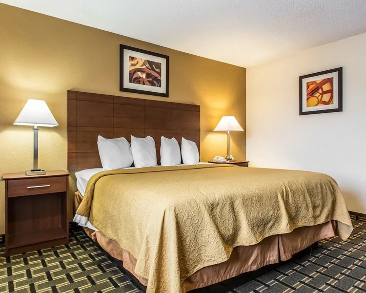 Quality Inn & Suites Morrow Atlanta South hotel detail image 6