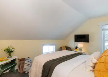 Tucker Hill Lodge hotel thumbnail 3