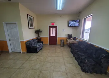Relax Inn hotel thumbnail 5