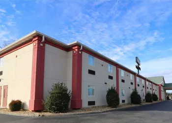 Jefferson Inn Dandridge hotel thumbnail 2