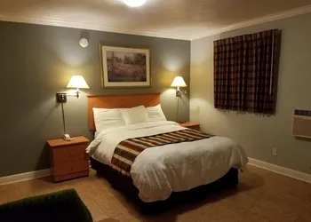 Scottish Inns Okeechobee hotel thumbnail 2