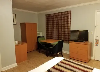 Scottish Inns Okeechobee hotel thumbnail 6