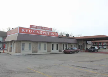Red Carpet Inn - Louisville hotel thumbnail 2