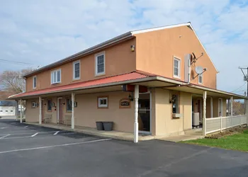 Red Carpet Inn Ronks hotel thumbnail 2