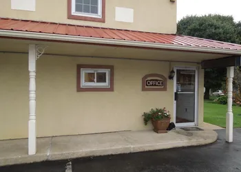 Red Carpet Inn Ronks hotel thumbnail 4