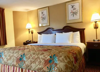 Scottish Inn Sturbridge hotel thumbnail 7