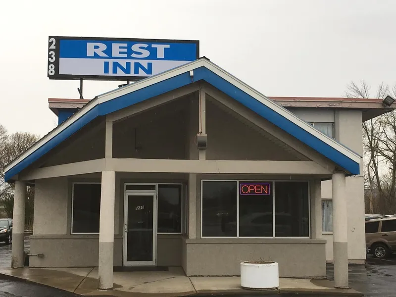 Utica Rest Inn hotel detail image 2