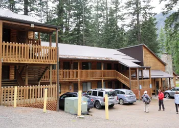 Eagle Cap Chalets hotel thumbnail 2